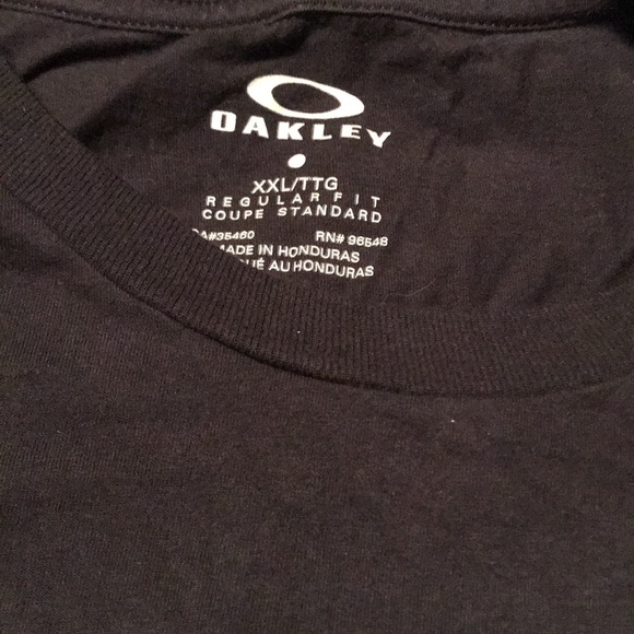 Oakley long sleeve black t shirt - Picture 2 of 5